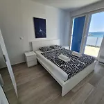 Lavir Villa Privlaka (Zadar)